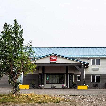Oyo Hotel Shelby Mt Hwy 2 & I-15 외부 사진
