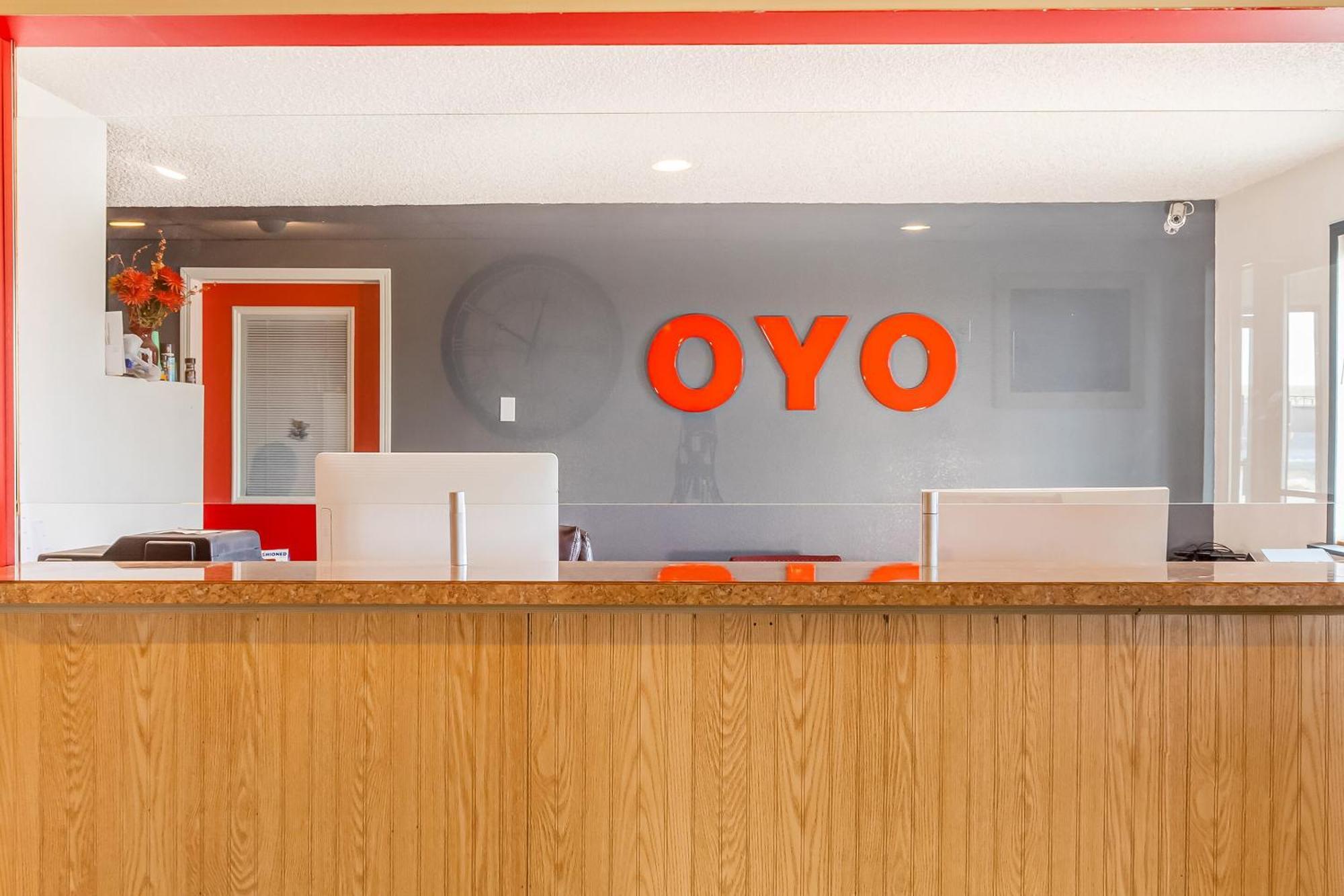 Oyo Hotel Shelby Mt Hwy 2 & I-15 외부 사진