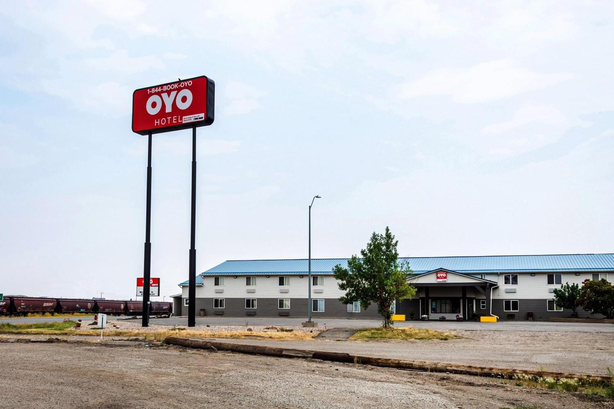 Oyo Hotel Shelby Mt Hwy 2 & I-15 외부 사진